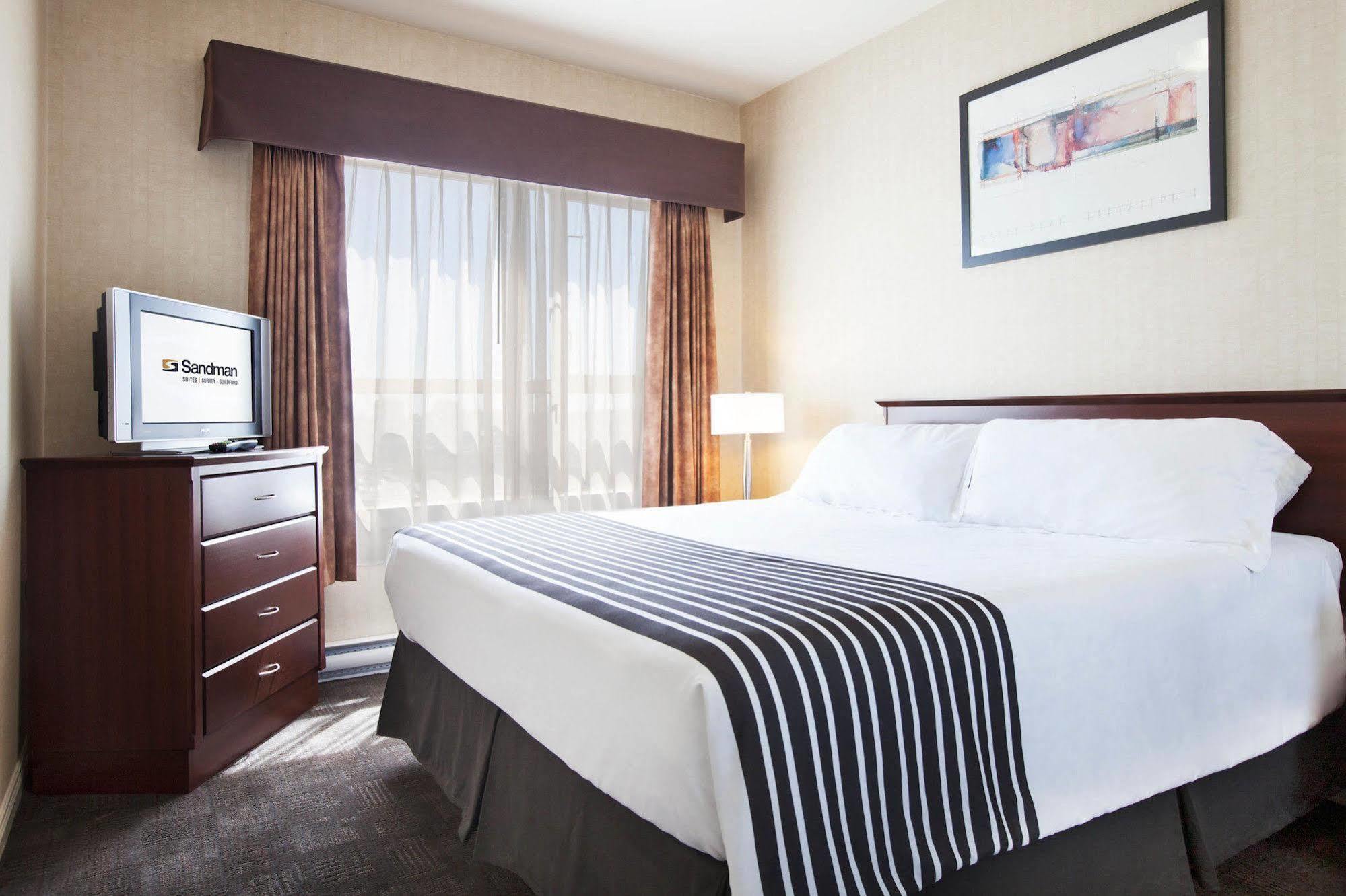 Sandman Suites Surrey - Guildford Exteriör bild
