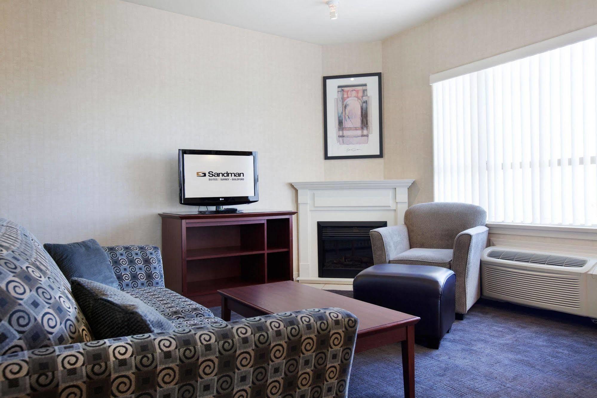 Sandman Suites Surrey - Guildford Exteriör bild