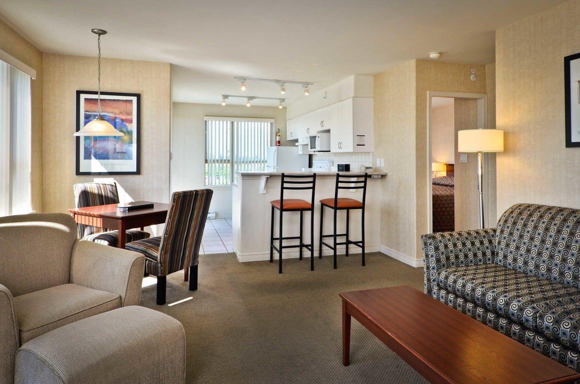Sandman Suites Surrey - Guildford Exteriör bild